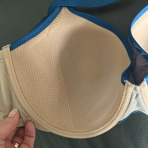 Victoria’s Secret Lined Perfect Coverage Bra Shimmer Blue Convertible Straps - Picture 9 of 11
